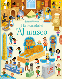 Al museo. Con adesivi