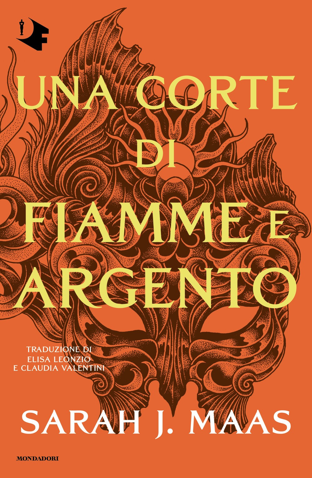 Una corte di fiamme e argento