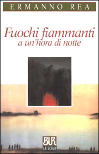 Fuochi fiammanti a un'hora di notte
