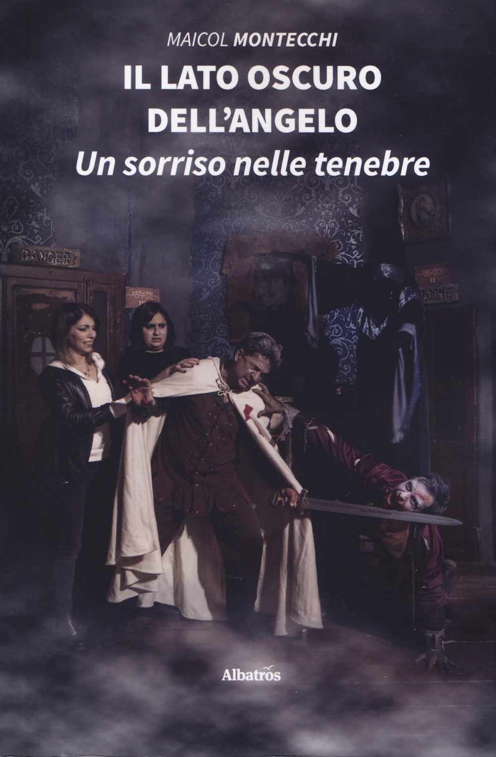 Il lato oscuro dell’angelo. Un sorriso nelle tenebre