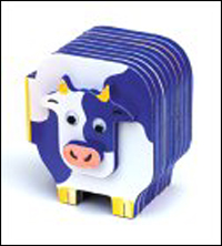 È primavera alla fattoria e la mucca ha tanti nuovi amici