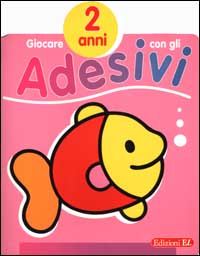 Giocare con gli adesivi. 2 anni