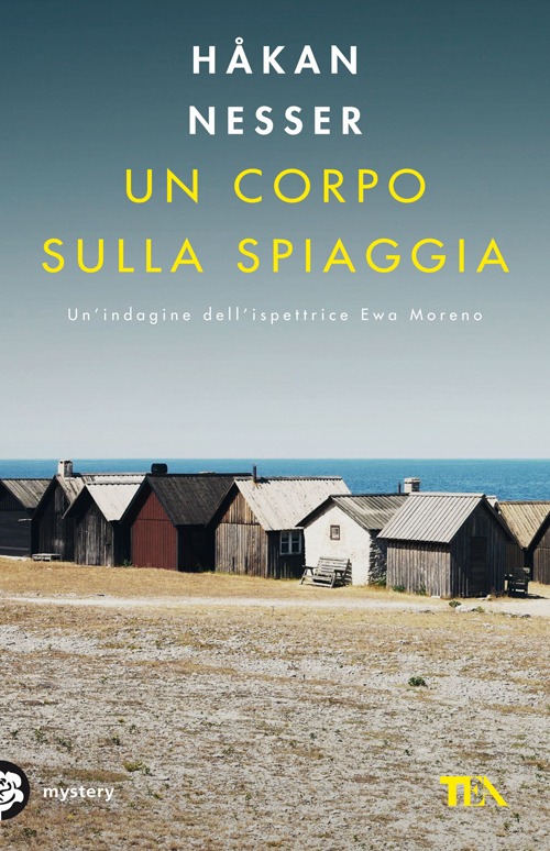 Un corpo sulla spiaggia
