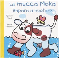 La mucca Moka impara a nuotare