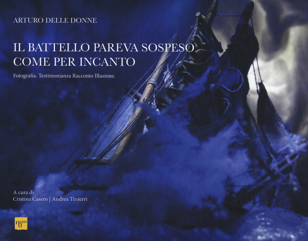 Il battello pareva sospeso come per incanto. Fotografia. Testimonianza Racconto Illusione