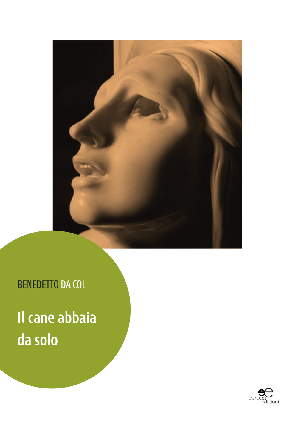 Il cane abbaia da solo