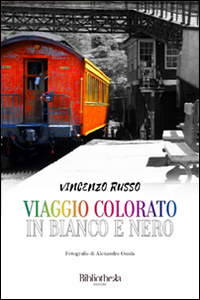 Viaggio colorato in bianco e nero