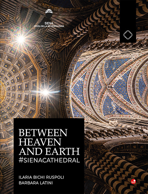 Between heaven and earth. #Siena Cathedral