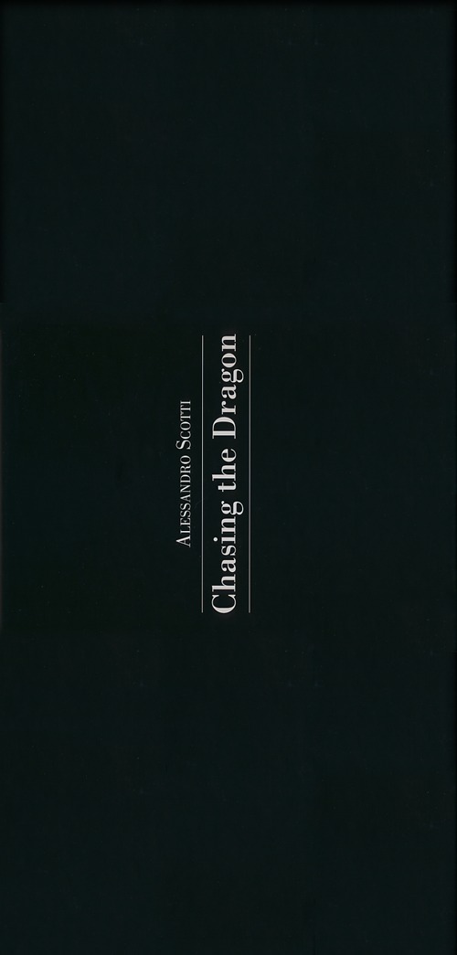 Chasing the dragon. Ediz. italiana e inglese