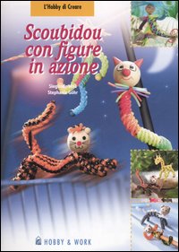 Scoubidou con figure in azione