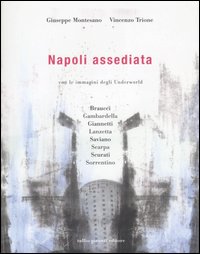 Napoli assediata