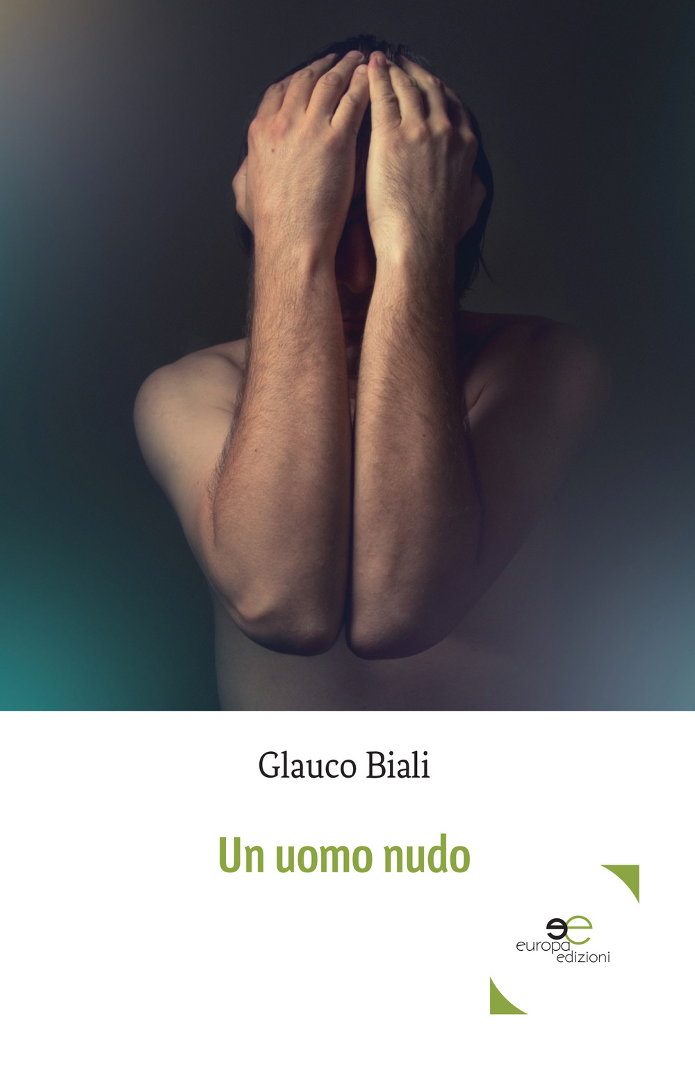 Un uomo nudo