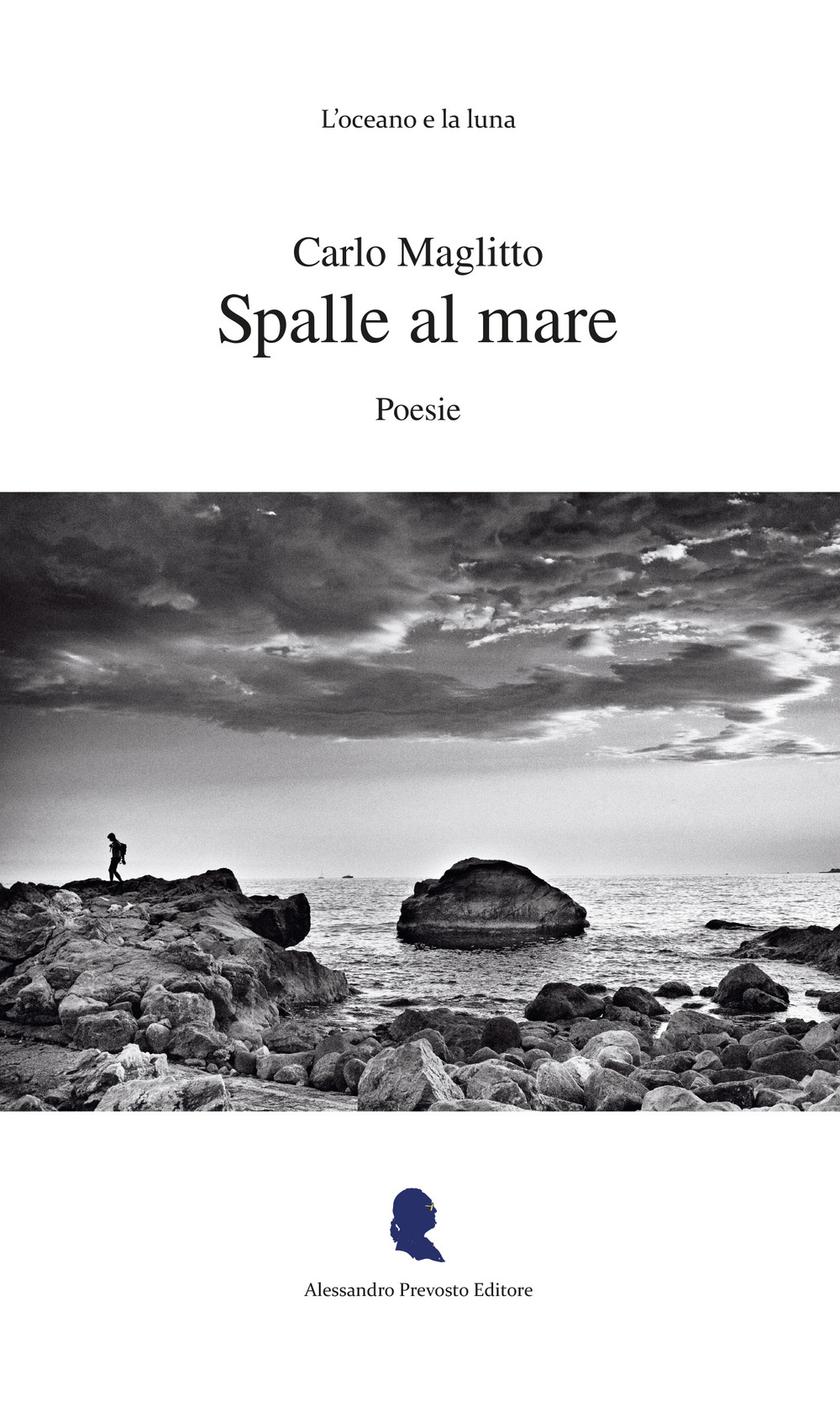 Spalle al mare