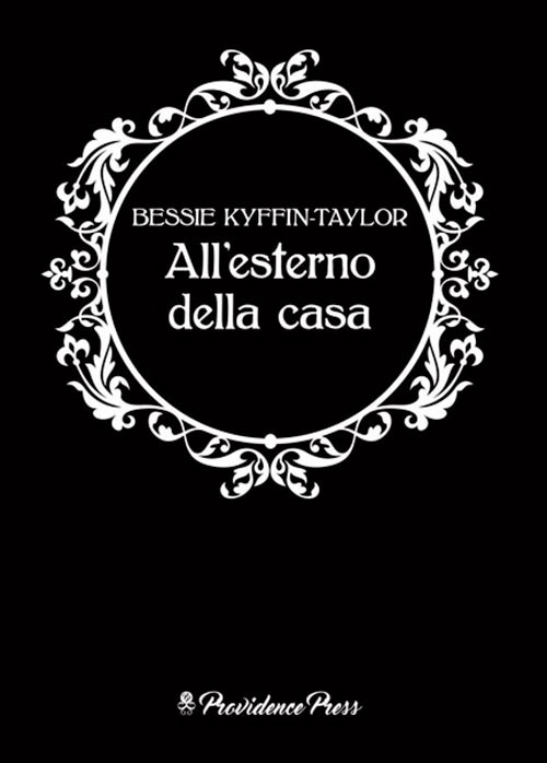 All'esterno della casa