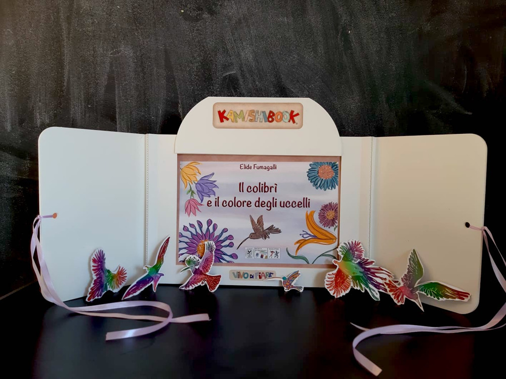 Il colibrì e il colore degli uccelli. Testo in simboli. Kamishibai