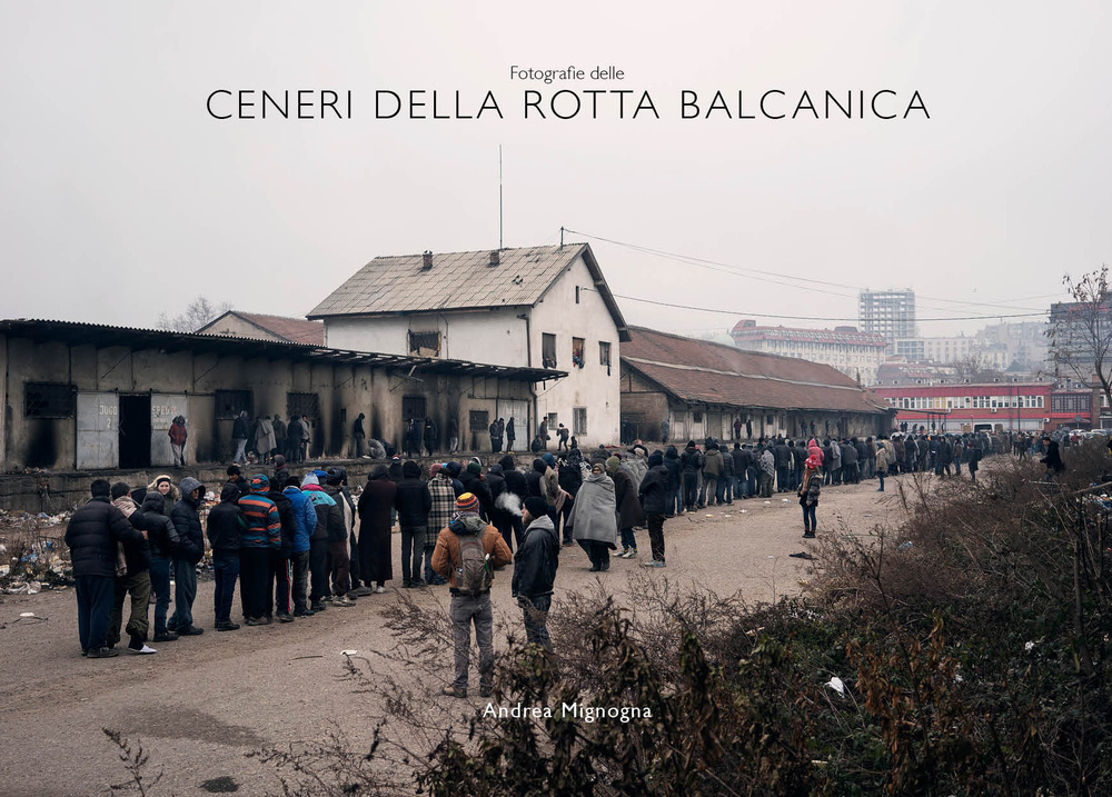 Fotografie delle ceneri della rotta balcanica