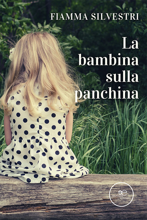 La bambina sulla panchina