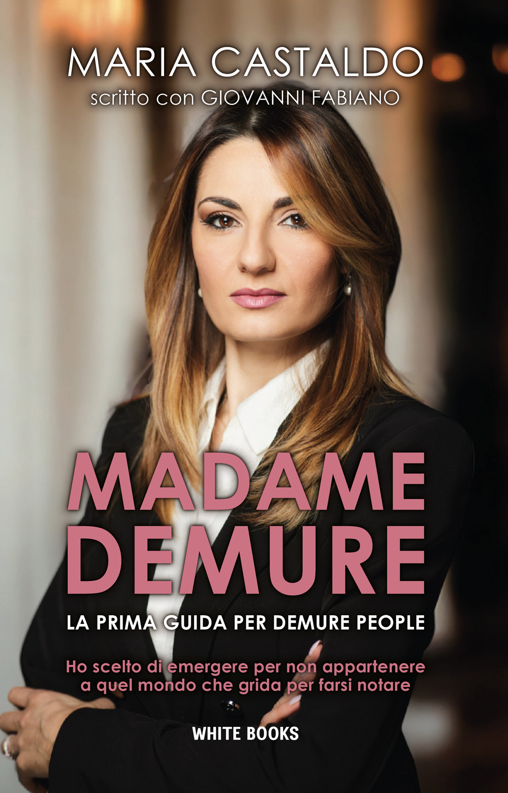 Madame Demure. La prima guida per Demure People